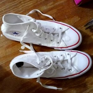 White, like-new high top Converse Chuck Taylors